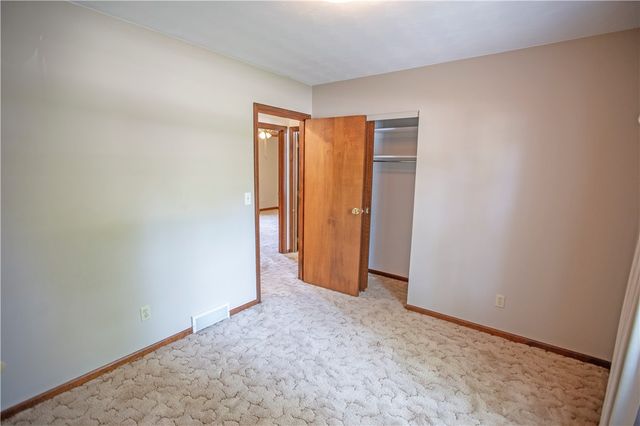 950 Rayberta Drive, Vandalia, OH 45377