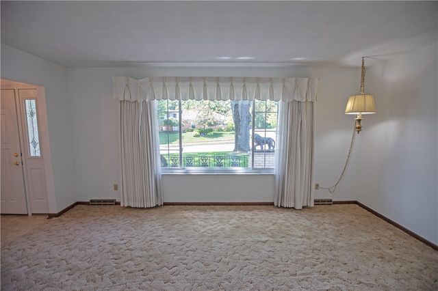 950 Rayberta Drive, Vandalia, OH 45377
