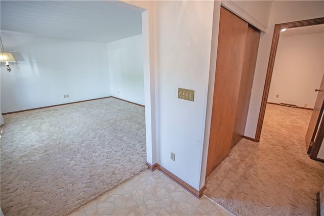 950 Rayberta Drive, Vandalia, OH 45377