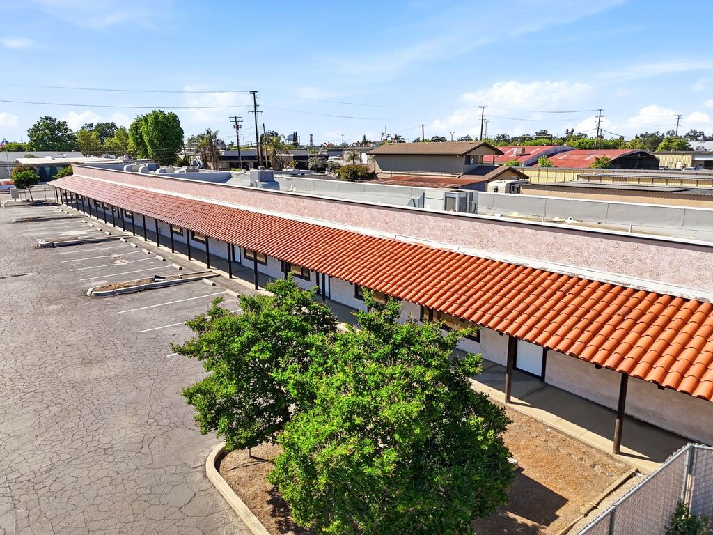 Image 1 of property listing at 724 N Ben Maddox Way, Visalia, CA 93292