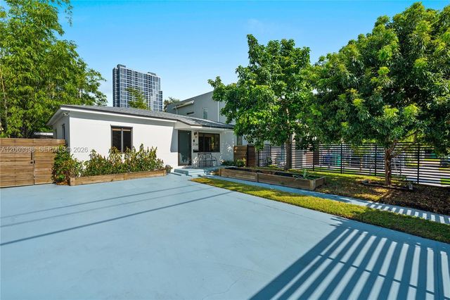 3134 Carter St 2, Miami, FL 33133