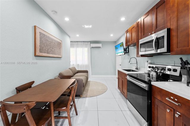 3134 Carter St 2, Miami, FL 33133