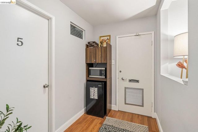 3021 Telegraph Ave, Berkeley, CA 94705