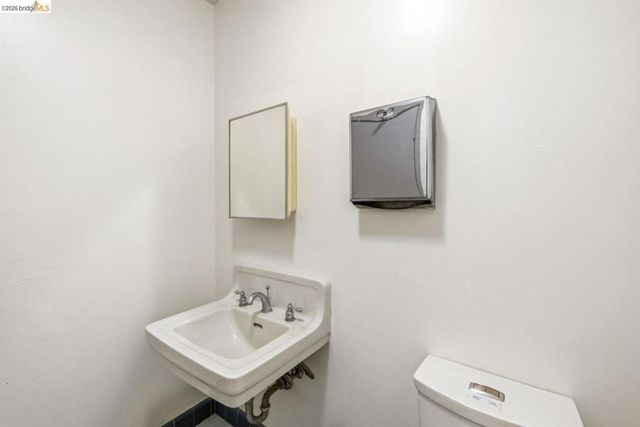 3021 Telegraph Ave, Berkeley, CA 94705
