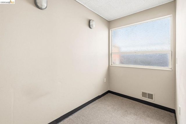 3021 Telegraph Ave, Berkeley, CA 94705
