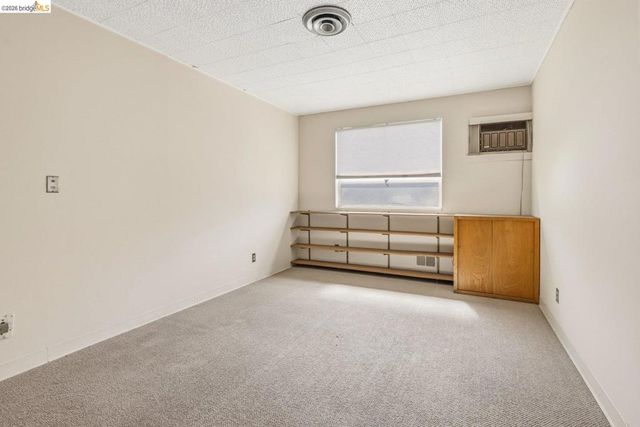 3021 Telegraph Ave, Berkeley, CA 94705