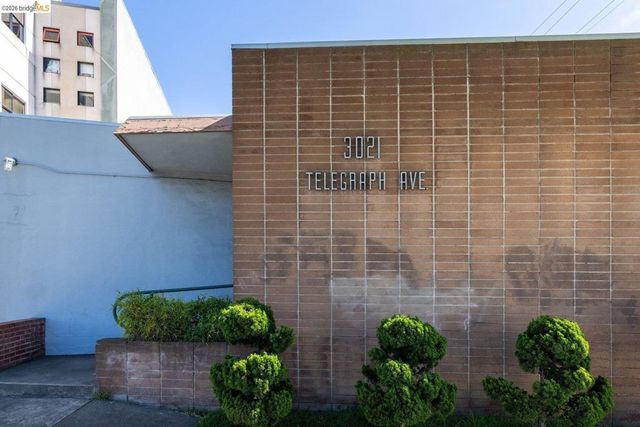3021 Telegraph Ave, Berkeley, CA 94705