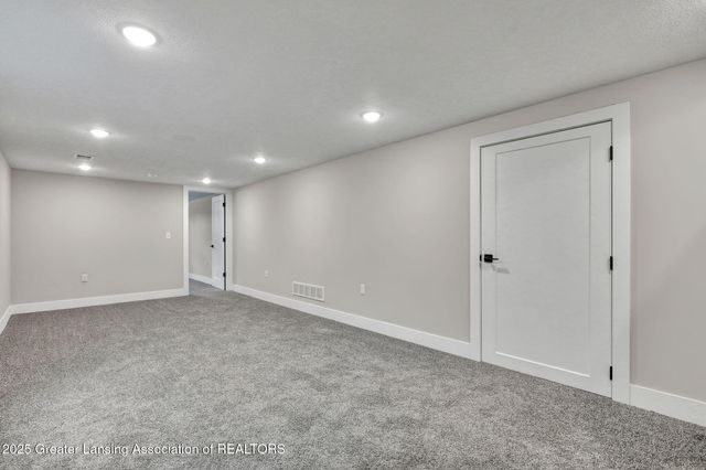 56 S Onondaga Road, Mason, MI 48854