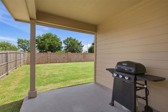 3713 Ridgeway Lane, Denton, TX 76226