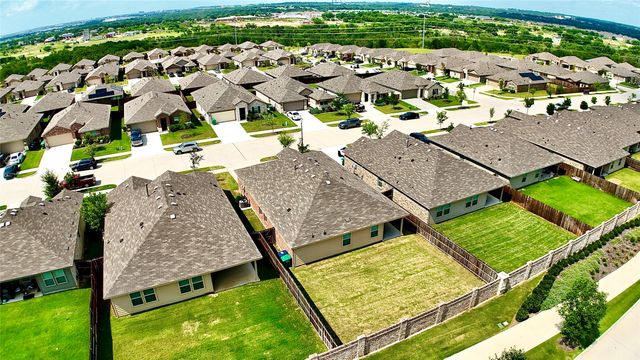 3713 Ridgeway Lane, Denton, TX 76226