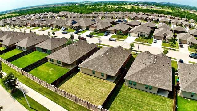 3713 Ridgeway Lane, Denton, TX 76226