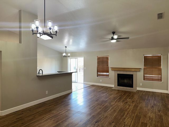 3096 Castle Rock Ct, Ceres, CA 95307