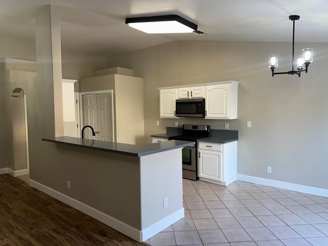 3096 Castle Rock Ct, Ceres, CA 95307