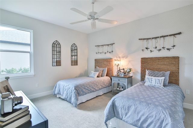2424 ASHTON ROAD, Sarasota, FL 34231