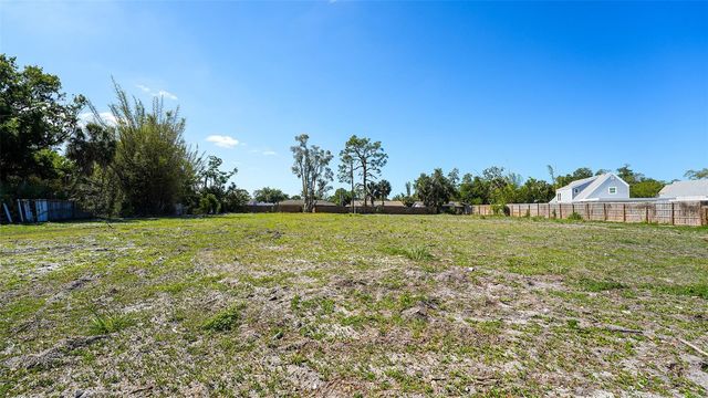 2424 ASHTON ROAD, Sarasota, FL 34231