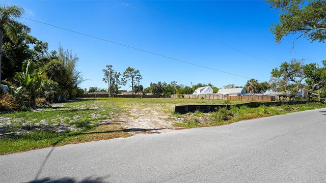 2424 ASHTON ROAD, Sarasota, FL 34231