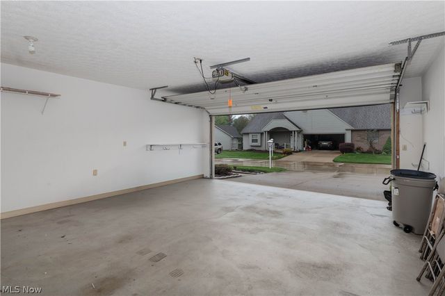 735 Beverly Avenue, Canal Fulton, OH 44614