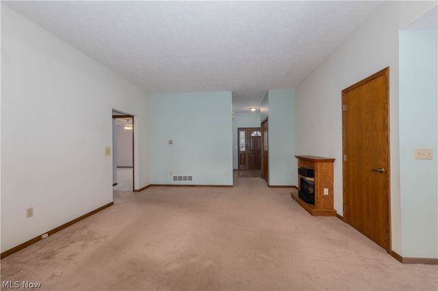 735 Beverly Avenue, Canal Fulton, OH 44614