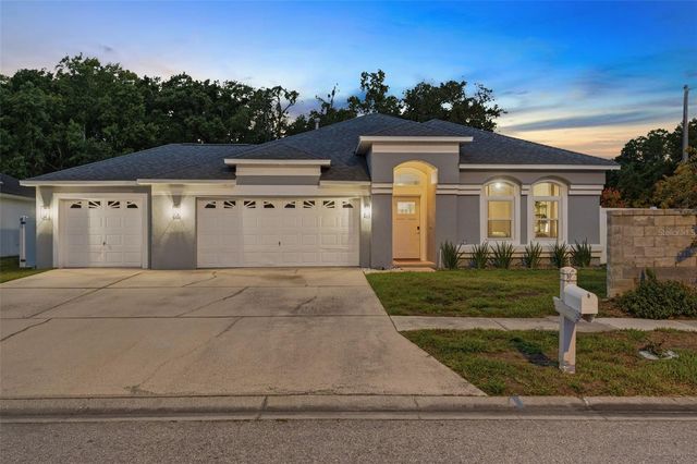 29432 FOREST GLEN DRIVE, Wesley Chapel, FL 33543