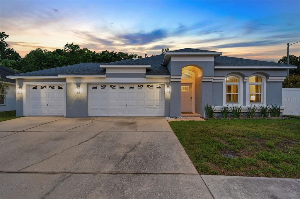 29432 FOREST GLEN DRIVE, Wesley Chapel, FL 33543