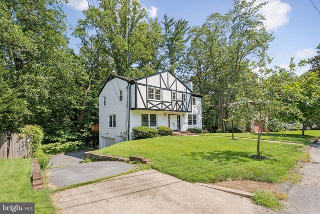 2827 ELLICOTT ST NW, Washington, DC 20008