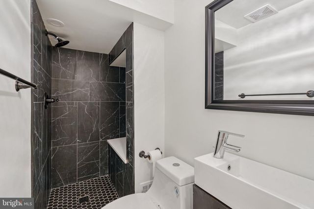 2827 ELLICOTT ST NW, Washington, DC 20008