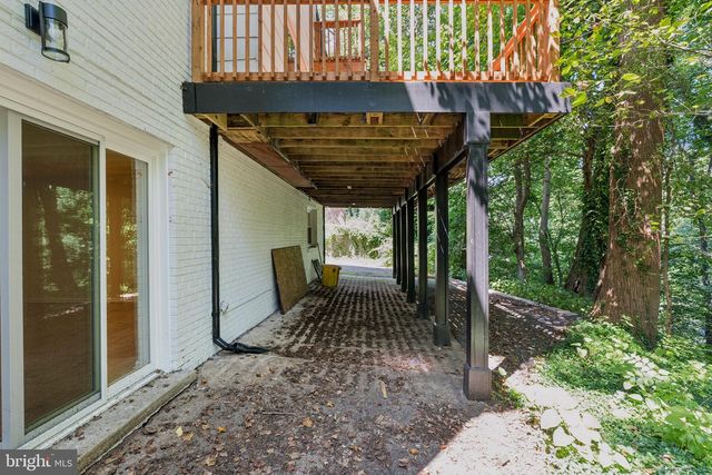 2827 ELLICOTT ST NW, Washington, DC 20008