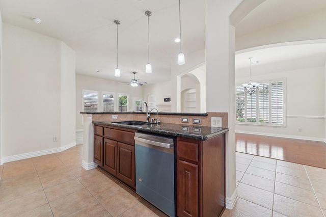 25500 Vinechase Drive, Porter, TX 77365