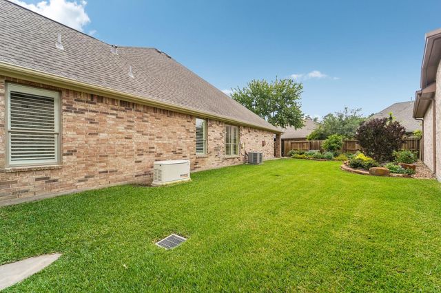 25500 Vinechase Drive, Porter, TX 77365