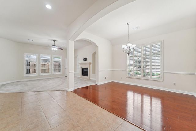 25500 Vinechase Drive, Porter, TX 77365