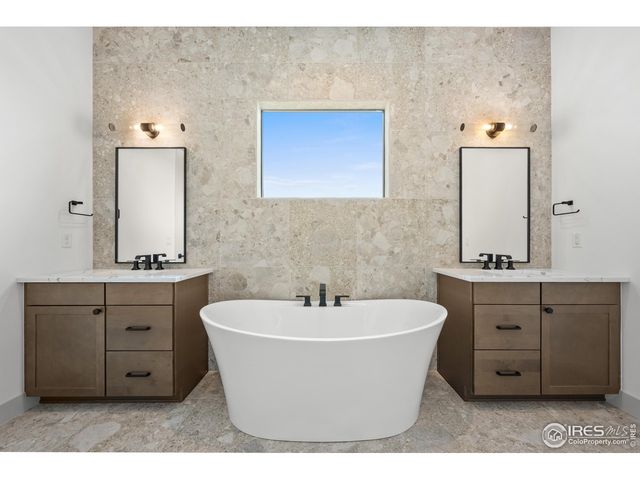 742 Canoe Birch Dr, Windsor, CO 80550