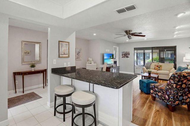 2538 OAKLEAF LANE 33B, Clearwater, FL 33763
