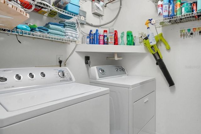 2538 OAKLEAF LANE 33B, Clearwater, FL 33763