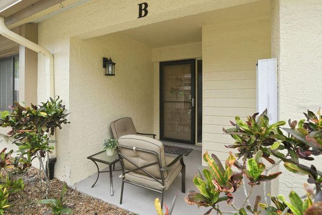 2538 OAKLEAF LANE 33B, Clearwater, FL 33763
