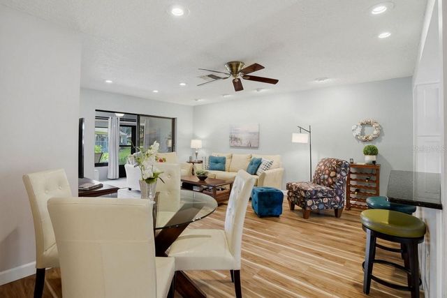 2538 OAKLEAF LANE 33B, Clearwater, FL 33763