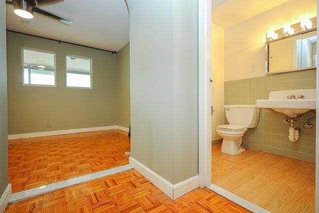 566 Commonwealth Ave 304, Boston, MA 02215