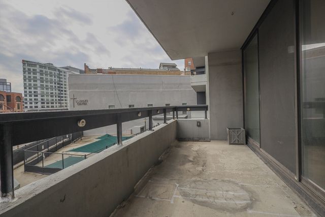 566 Commonwealth Ave 304, Boston, MA 02215