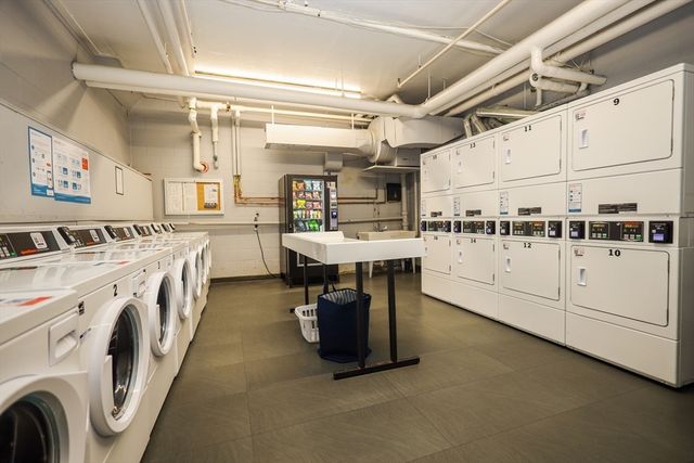 566 Commonwealth Ave 304, Boston, MA 02215