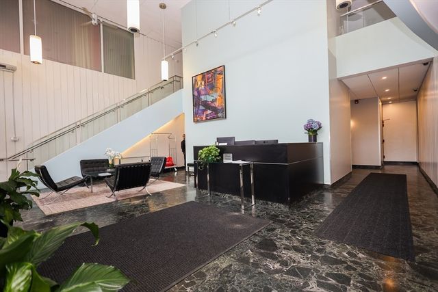 566 Commonwealth Ave 304, Boston, MA 02215