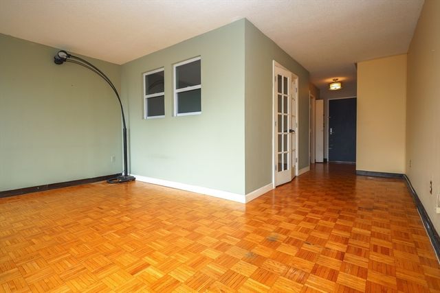 566 Commonwealth Ave 304, Boston, MA 02215