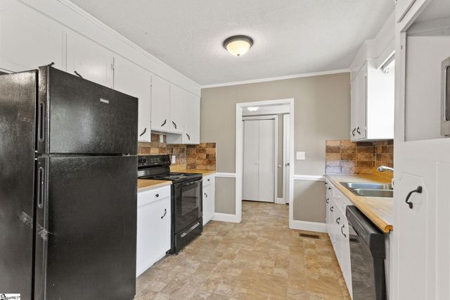 600 Sunnyside Drive, Greer, SC 29651