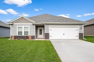 814 Spruce Street N, Cambridge, MN 55008