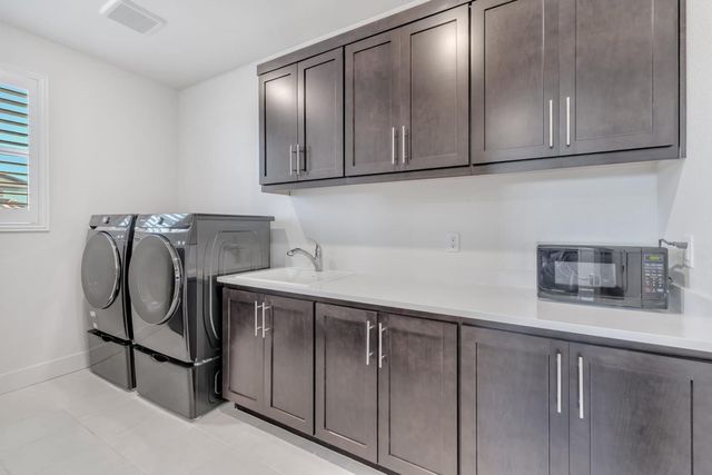 6383 Greymont Drive, Tracy, CA 95377