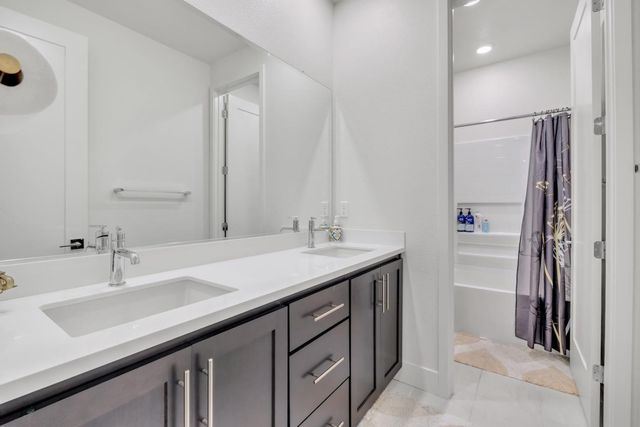 6383 Greymont Drive, Tracy, CA 95377