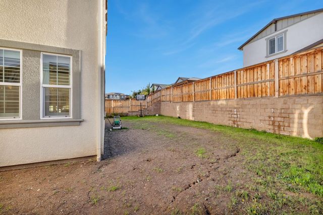 6383 Greymont Drive, Tracy, CA 95377