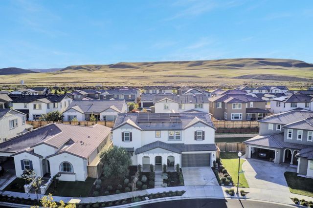 6383 Greymont Drive, Tracy, CA 95377