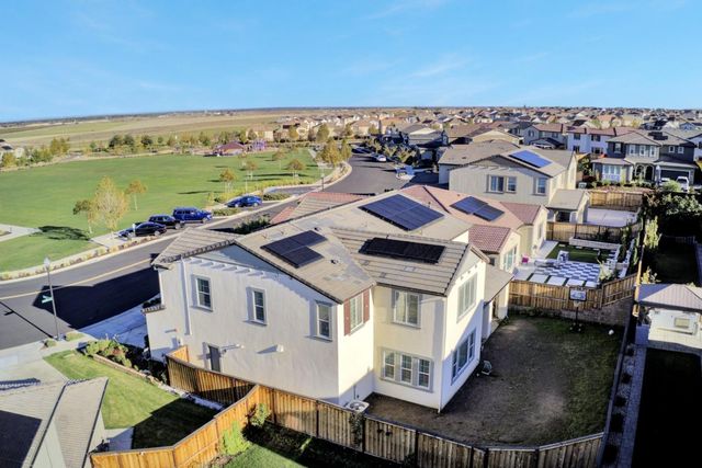 6383 Greymont Drive, Tracy, CA 95377