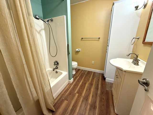 104 Mcneil, Energy, IL 62933