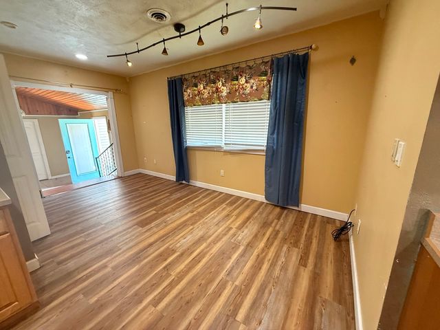 104 Mcneil, Energy, IL 62933