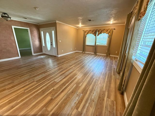 104 Mcneil, Energy, IL 62933